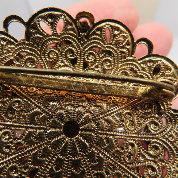 Vintage West Germany Brown Cameo Rhinestone Faux Pearl Accent Filigree Brooch - Picture 5 of 10